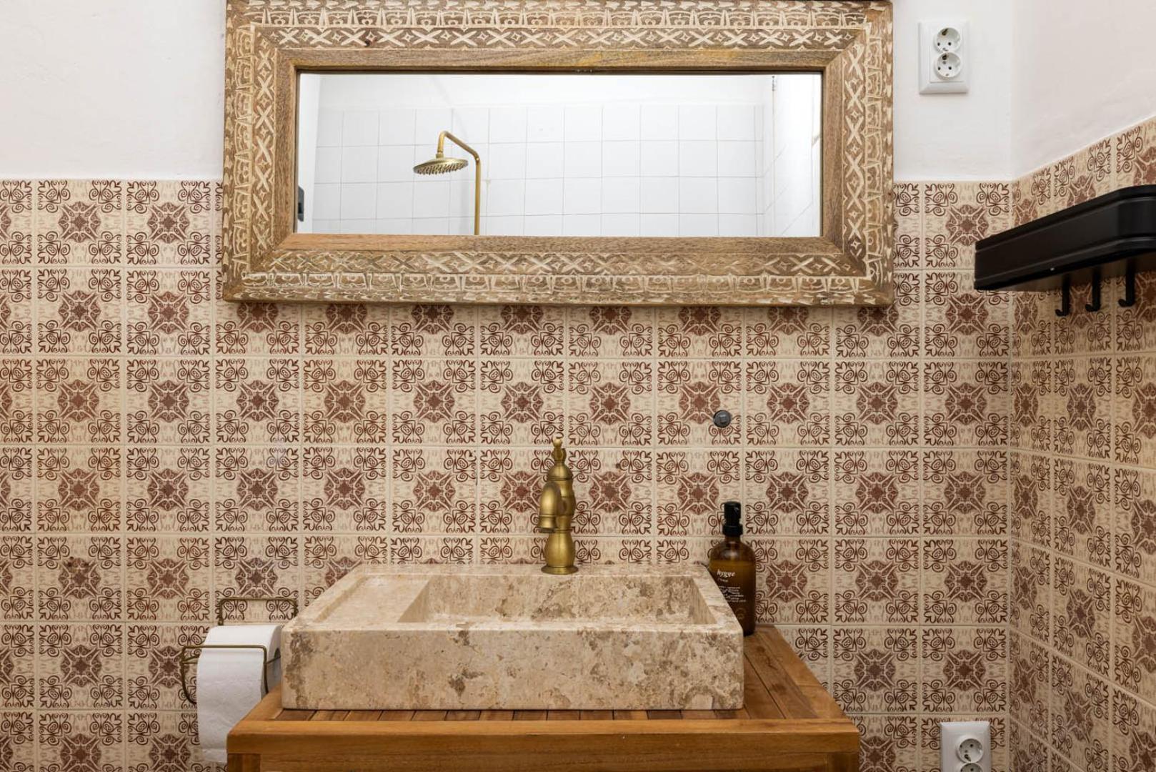 Alaburic Rooms & Apartment Мали-Лошинь Экстерьер фото