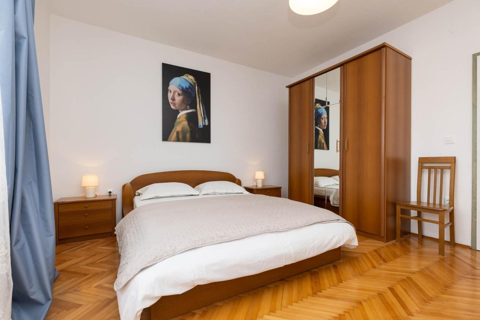 Alaburic Rooms & Apartment Мали-Лошинь Экстерьер фото