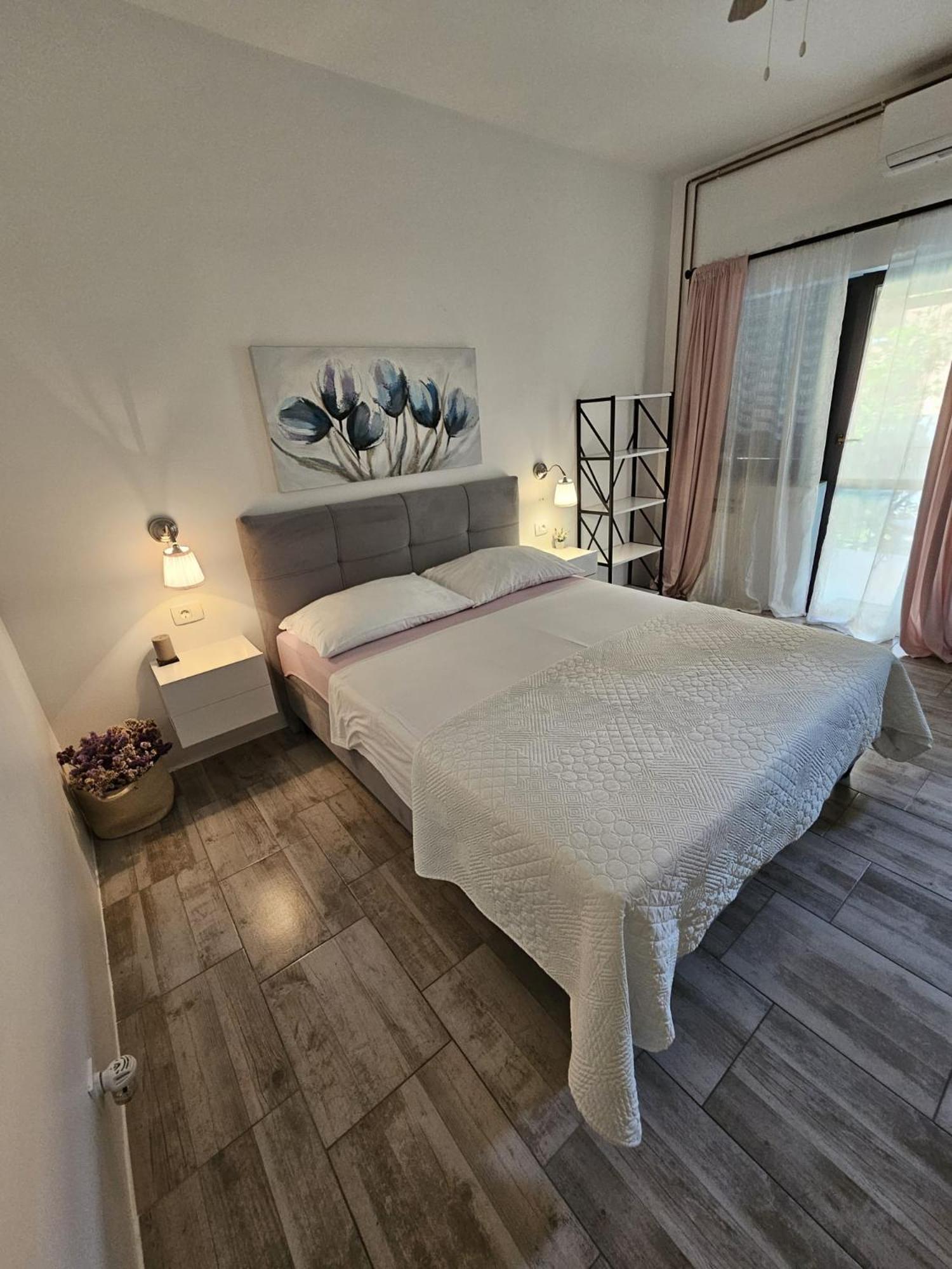 Alaburic Rooms & Apartment Мали-Лошинь Экстерьер фото